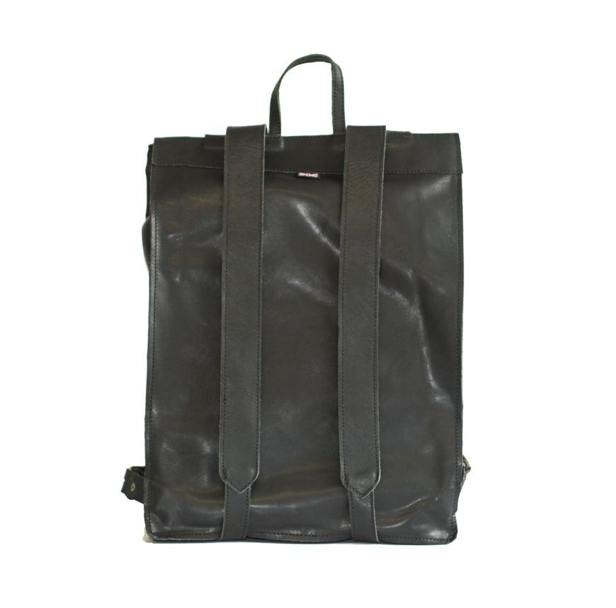Hunter Leather Messenger Backpack In Matte Black