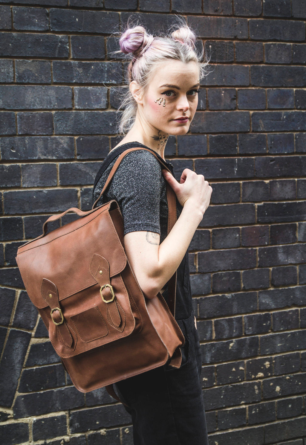 Leather Backpack With Flap In Toffee Brown