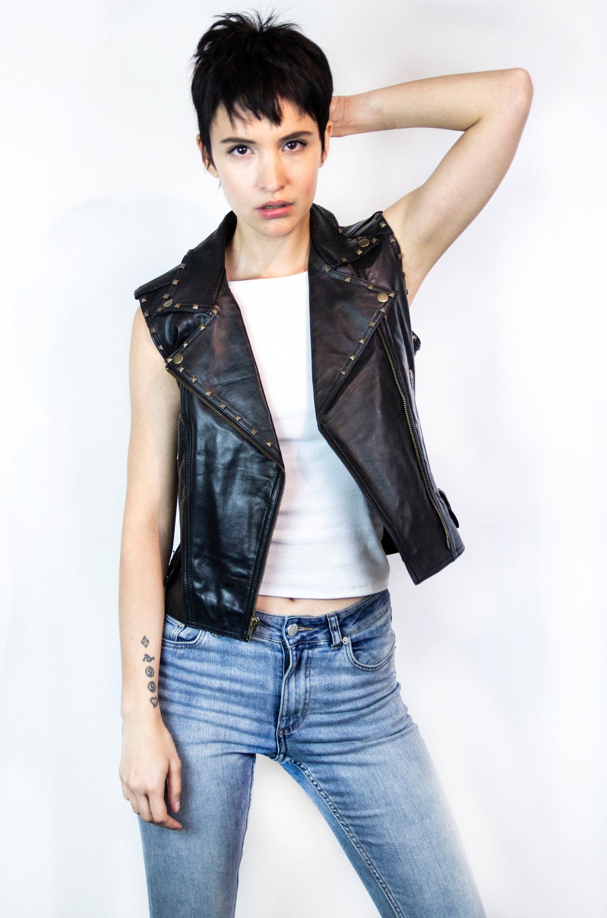 80's Style Classic Sleeveless Leather Biker Jacket