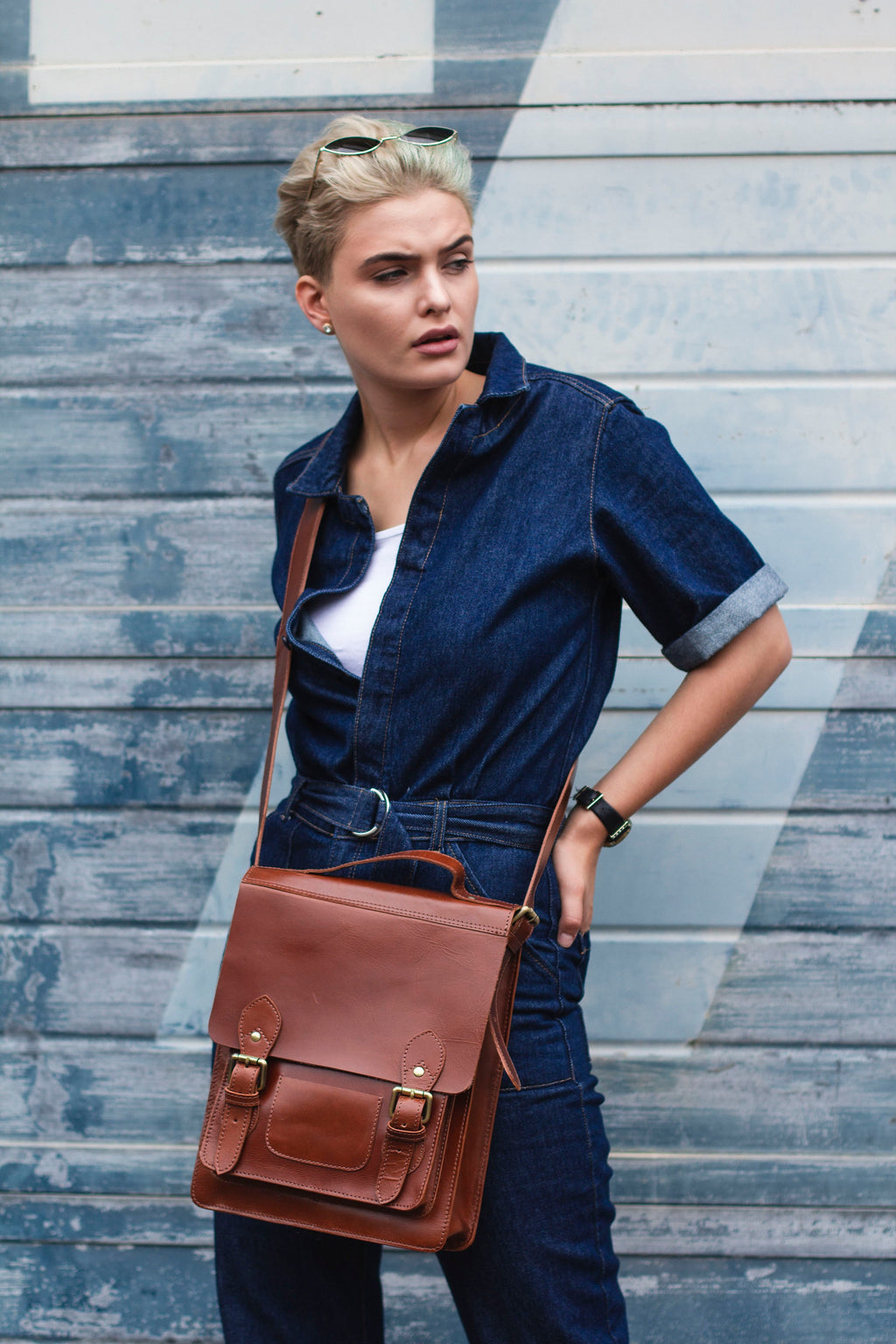 Crossbody Messenger Bag in Gloss Brown Leather