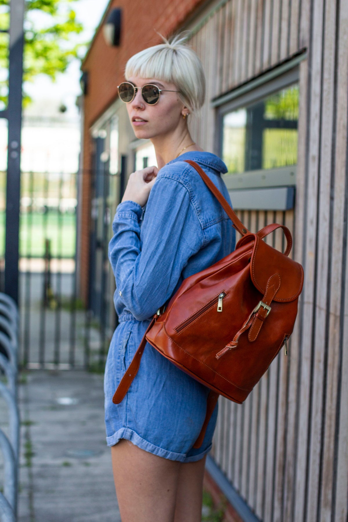 Leather Backpack With Pockets In Matte Tan Brown