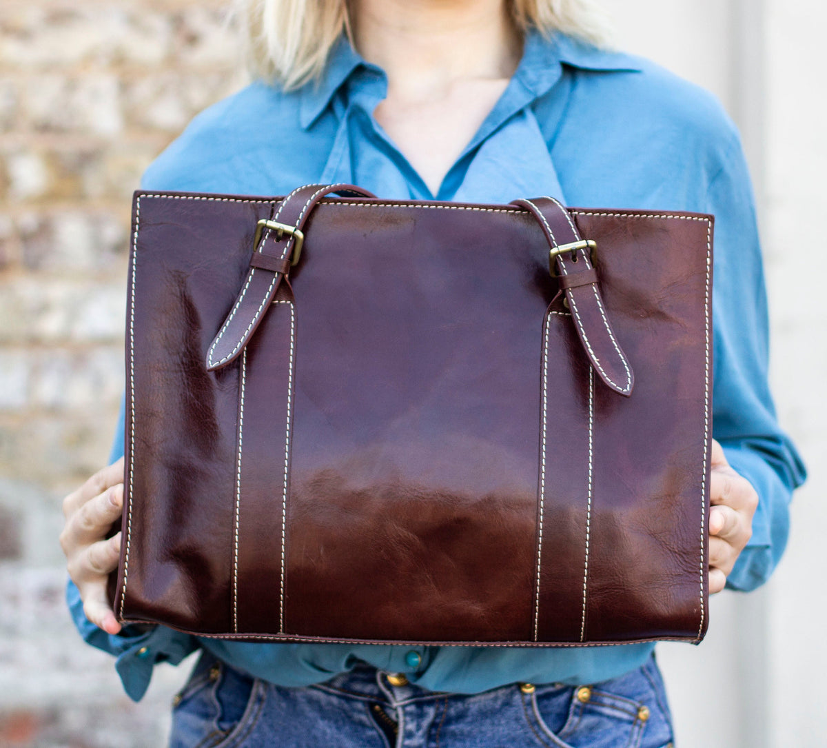 Leather Handbag Shoulder Bag In Matte Brown