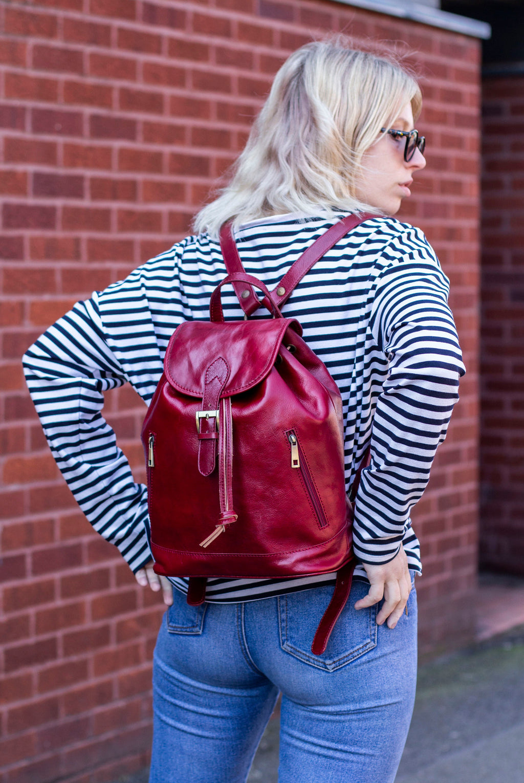 Leather Backpack With Pockets In Dark Red Burgundy