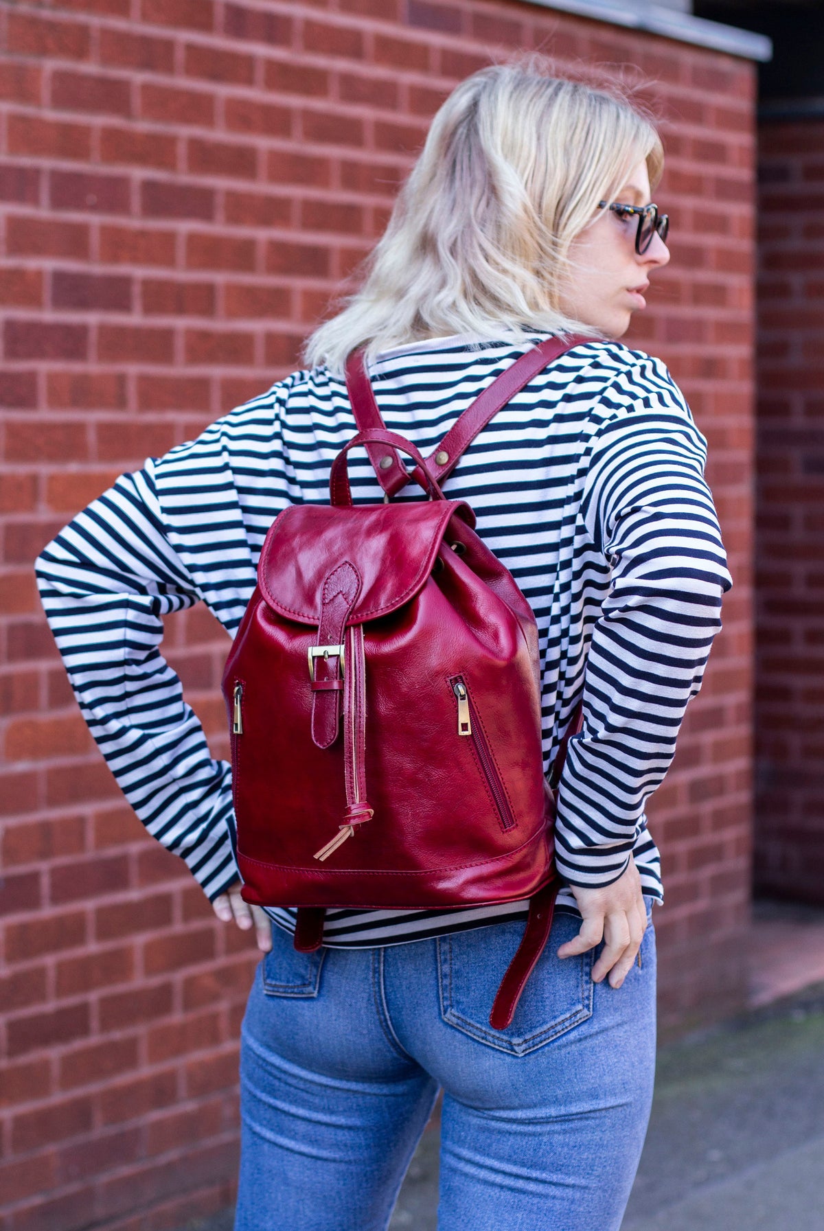 Leather Backpack With Pockets In Dark Red Burgundy