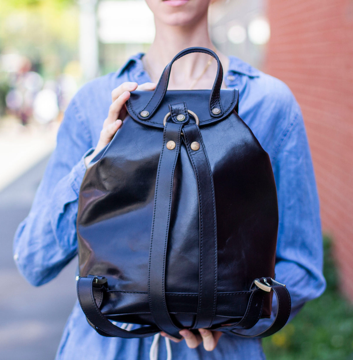 Leather Backpack With Pockets In Matte Black