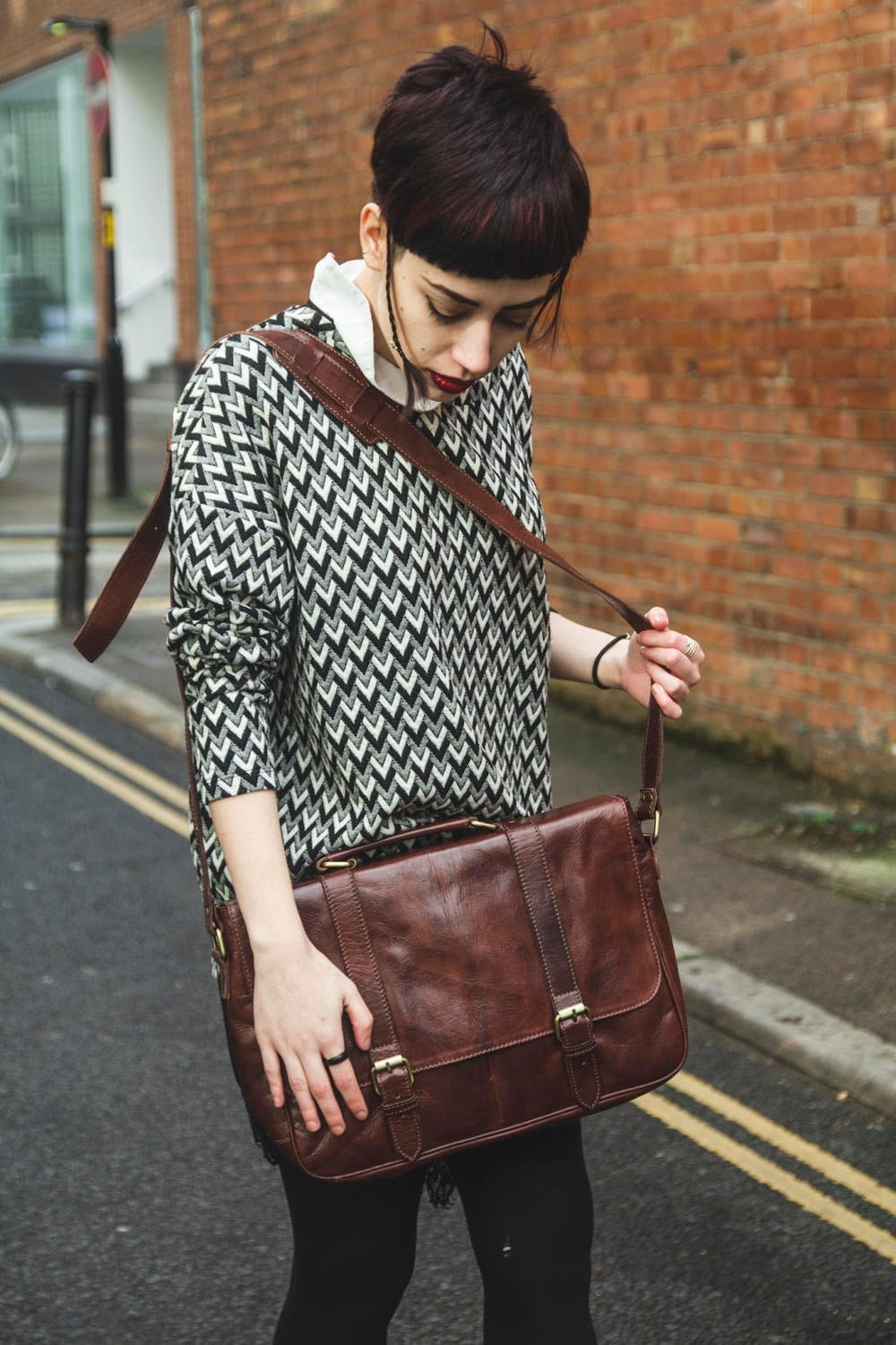 Gloss Leather Work Messenger Satchel | Wine Brown
