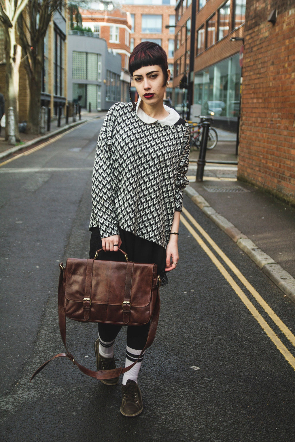 Gloss Leather Work Messenger Satchel | Wine Brown