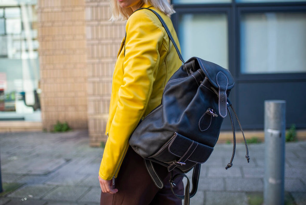Premium Hunter Leather Rucksack In Black