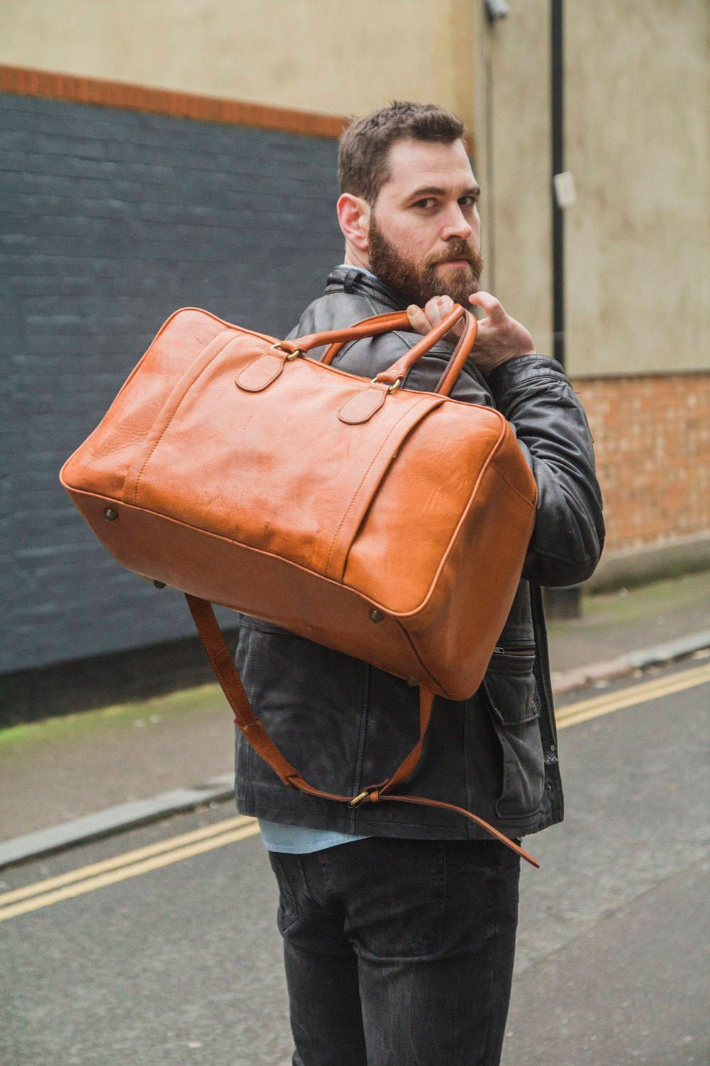 Traveller's Holdall | Duffle Bag | Tan Brown Gloss Leather
