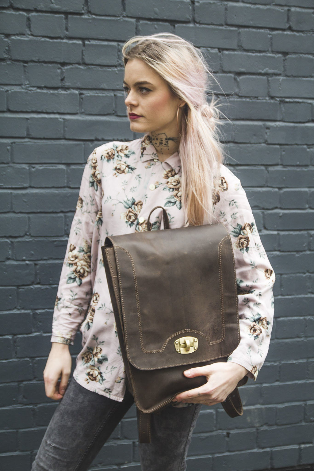 Briefcase Box Backpack With Brass Clasp | Stressed Brown Hunter Leather